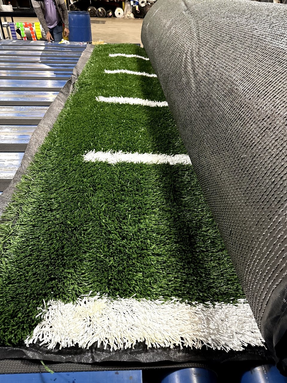Football turf roll with inlaid yard lines